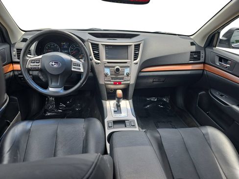 Used 2013 Subaru Outback 2.5i Limited w/ Popular Pkg 3 AWD/4WD image 9