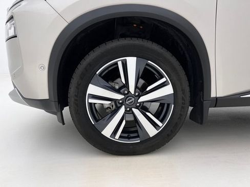 Used 2023 Nissan Rogue Platinum w/ Platinum Premium Package AWD/4WD image 29