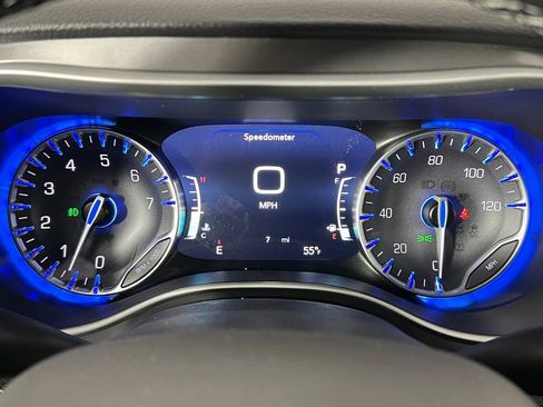 New 2026 Chrysler Pacifica Select FWD image 11