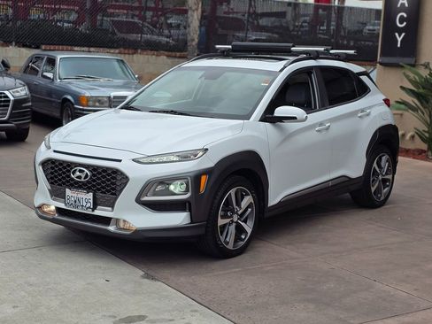 Used 2019 Hyundai Kona Limited image 7