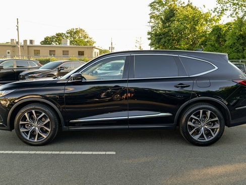 Used 2023 Acura MDX SH-AWD w/ Technology Package image 4