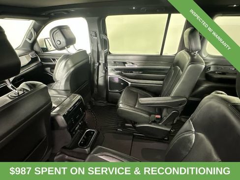 Certified 2022 Jeep Wagoneer Series III w/ Premium Group I AWD/4WD image 16