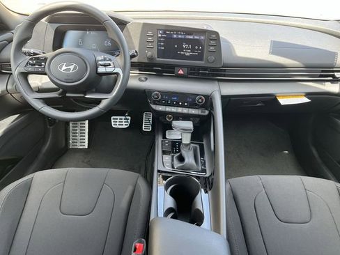 New 2026 Hyundai Elantra SEL Sport Premium FWD image 10