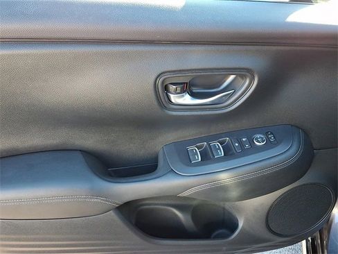 Certified 2024 Honda HR-V EX-L image 11