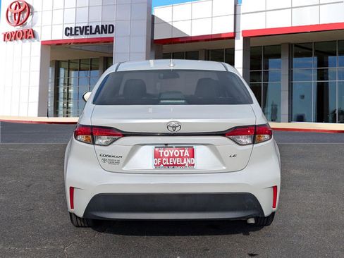 Used 2023 Toyota Corolla LE image 6