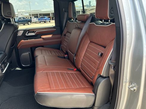 Used 2026 GMC Sierra 3500 Denali Ultimate AWD/4WD image 21