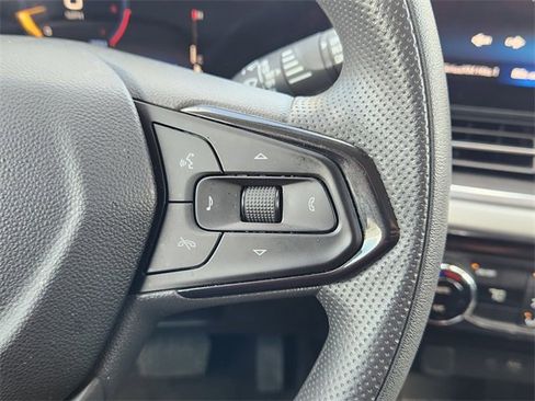 Used 2024 Chevrolet Trax LT image 29