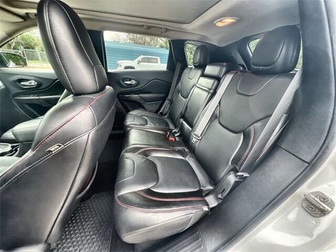 Used 2014 Jeep Cherokee Trailhawk w/ Technology Group image 24