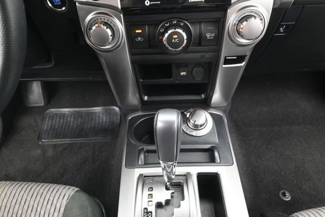 Used 2021 Toyota 4Runner SR5 AWD/4WD image 9