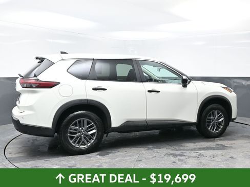 Used 2024 Nissan Rogue S AWD/4WD image 4