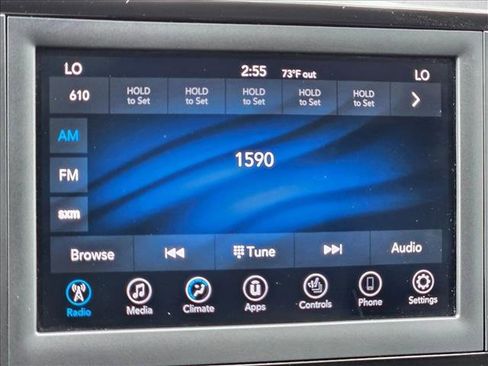 Used 2019 Chrysler Pacifica Touring-L FWD image 12