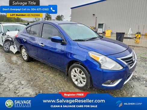 Used 2018 Nissan Versa SV w/ SV Special Edition Package FWD image 5
