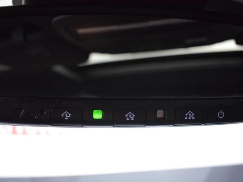 Used 2021 Toyota Sienna XSE FWD image 21
