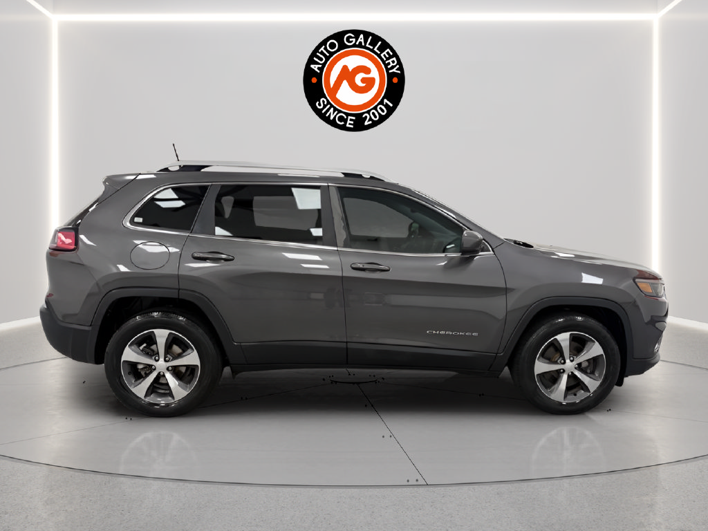 Used 2019 Jeep Cherokee Limited FWD image 8