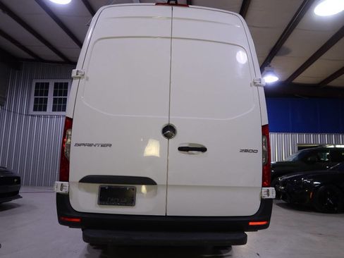 Used 2021 Mercedes-Benz Sprinter 2500 w/ Driver Convenience Package image 4