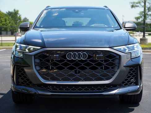 Used 2025 Audi RS Q8 performance AWD/4WD image 3