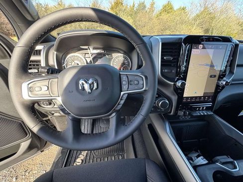 New 2026 RAM 1500 Big Horn AWD/4WD image 15