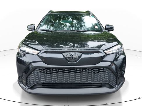 Used 2024 Toyota Corolla Cross AWD Hybrid image 2