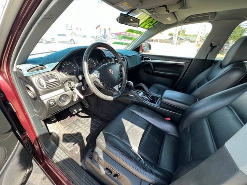 Used 2004 Porsche Cayenne AWD/4WD image 10