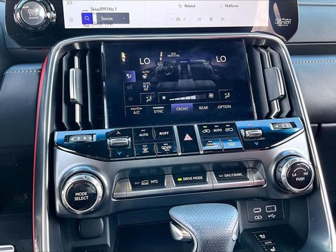 Used 2024 Lexus LX 600 F Sport image 33