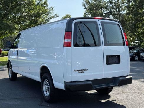 Used 2022 Chevrolet Express 2500 Extended w/ Driver Convenience Package RWD image 23