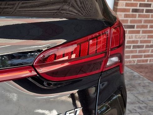 Used 2023 Hyundai Santa Fe Calligraphy image 9