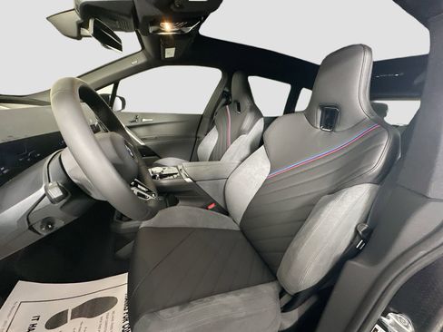 New 2026 BMW iX xDrive60 w/ M Sport Package image 22