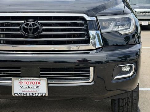 Used 2021 Toyota Sequoia TRD Sport w/ TRD Sport Premium Package AWD/4WD image 8