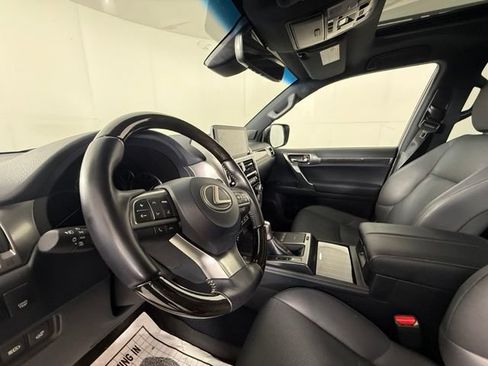 Used 2023 Lexus GX 460 Premium w/ Premium Package AWD/4WD image 17