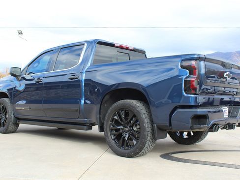 Used 2022 Chevrolet Silverado 1500 High Country w/ High Country Premium Package image 33