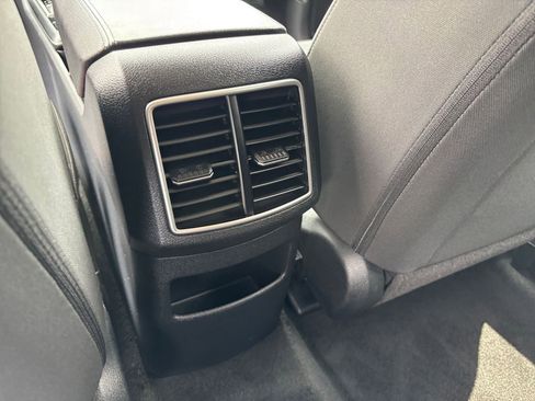 Used 2025 Kia Sportage LX FWD image 23