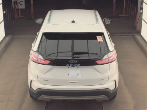 Used 2023 Ford Edge SEL w/ Convenience Package AWD/4WD image 4