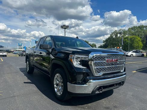 Used 2021 GMC Sierra 1500 SLE AWD/4WD image 3