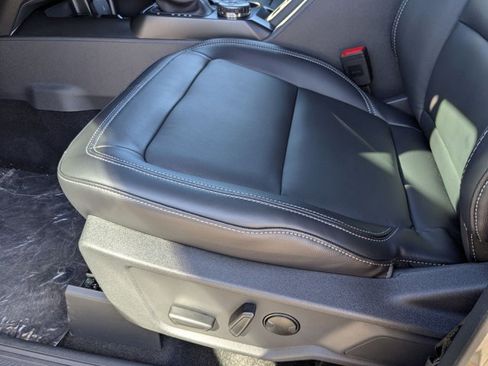 New 2026 Ford Bronco Outer Banks image 4