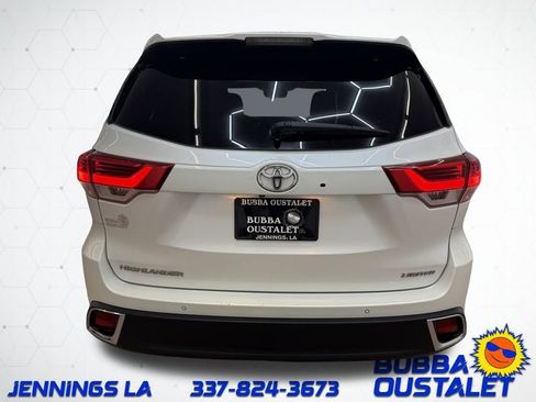 Used 2018 Toyota Highlander Limited image 4