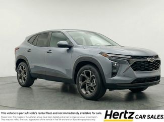 Used 2025 Chevrolet Trax LT video 1