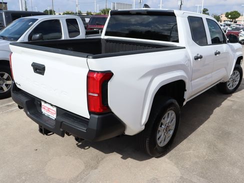 Used 2026 Toyota Tacoma SR AWD/4WD image 11