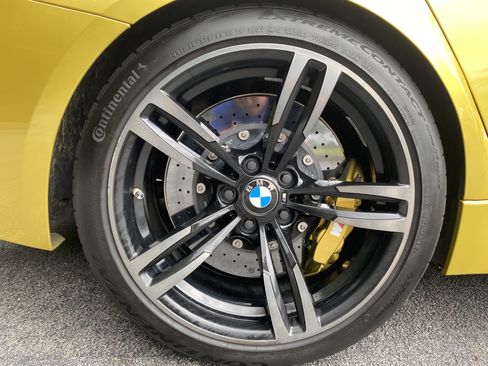 Used 2017 BMW M3 RWD image 43
