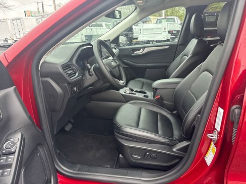 Used 2023 Ford Escape Platinum image 23