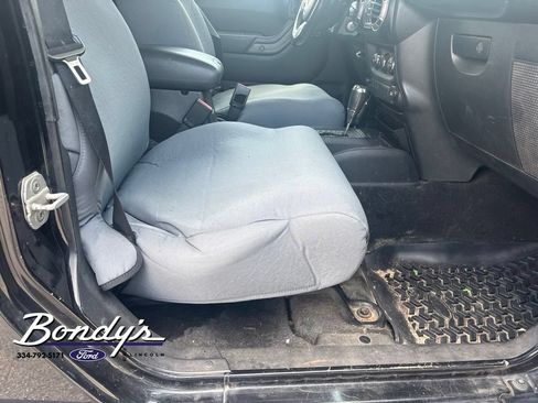 Used 2011 Jeep Wrangler Unlimited Sport AWD/4WD image 4
