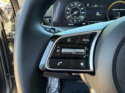 Used 2024 Kia Seltos X-Line AWD/4WD image 17