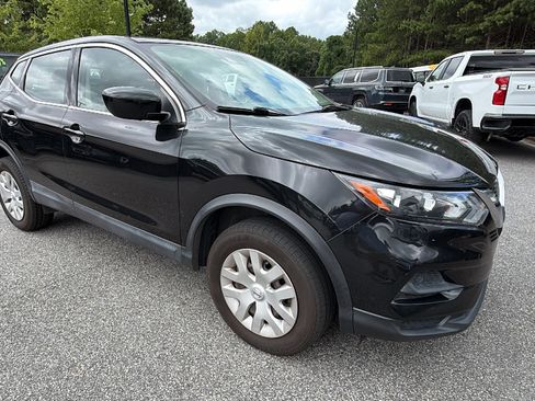Used 2020 Nissan Rogue Sport S FWD image 5