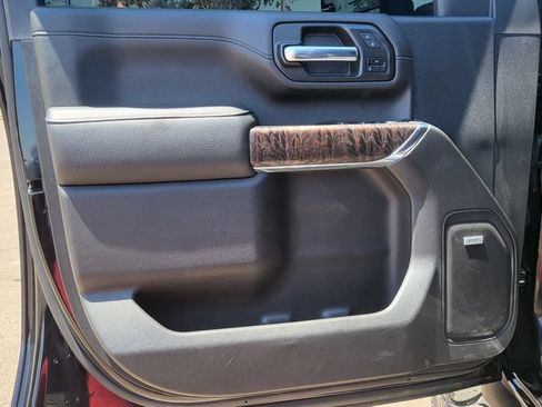 Used 2022 GMC Sierra 3500 Denali w/ Denali Ultimate Package AWD/4WD image 25