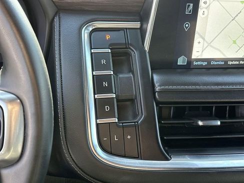 Used 2024 Chevrolet Suburban LT image 15