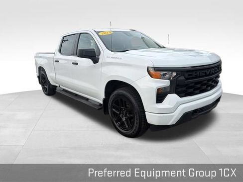 Used 2023 Chevrolet Silverado 1500 Custom AWD/4WD image 3