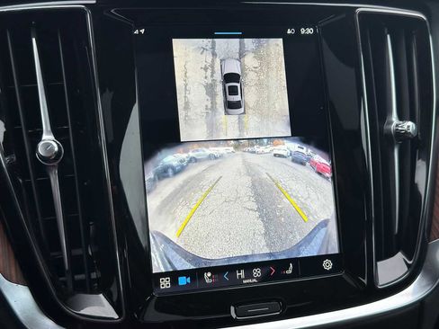 Certified 2025 Volvo S60 B5 Plus image 26