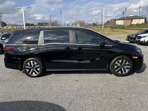 New 2026 Honda Odyssey EX-L image 10