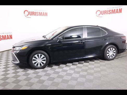 Used 2021 Toyota Camry LE FWD image 8