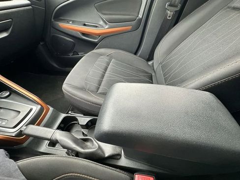 Used 2022 Ford EcoSport SE w/ SE Convenience Package image 26