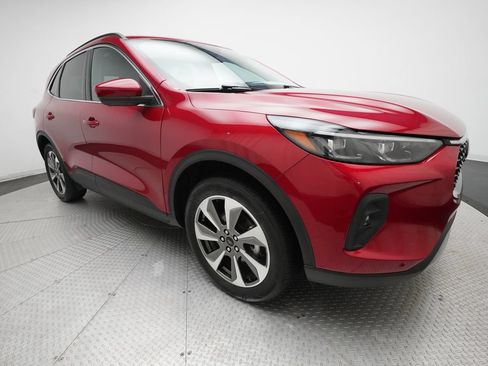 Used 2024 Ford Escape Platinum AWD/4WD image 36